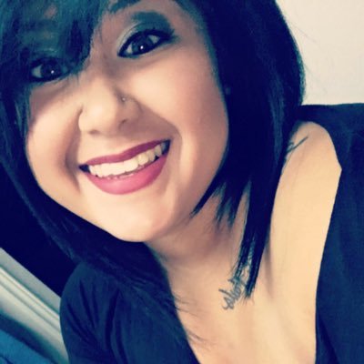 Yavonne_95's profile picture. 