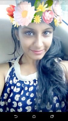 Singer + Engineering student. Books are my life 😃. Music is my soul😍. Every day is beautiful and Im here to enjoy every minute of it❤