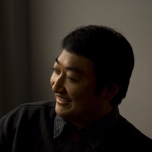 rolli3ma's profile picture. Gopher, rustacean, pythonist, amateur archaeologist && corgi wrangler