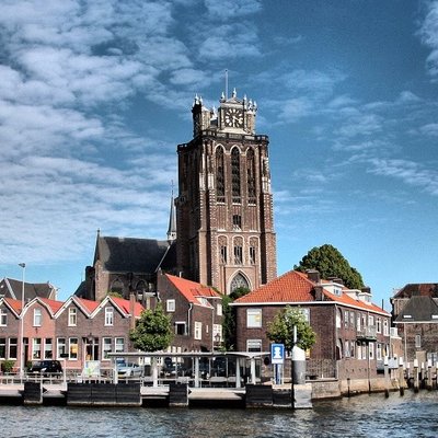 De grootste huis- aan huiskrant in de oudste stad van Holland ✉️ redactie.svw@persgroep.nl