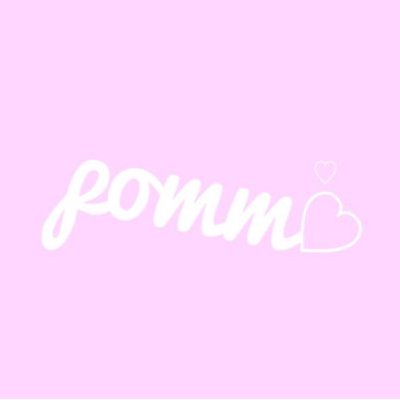 韓国代行サイト Pomm 今韓国ではこーゆー花束の中にぬいぐるみを挿してあるやつが流行ってるみたい 韓国では花束持ってる オルチャンがたくさんいました