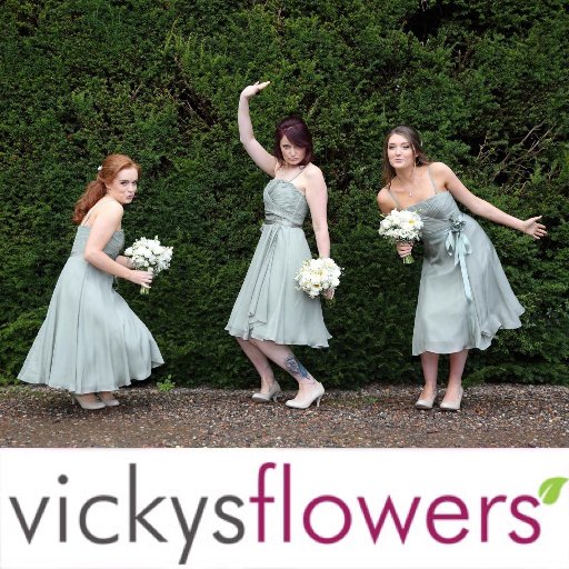 Love creating beautiful wedding flowers and putting the wow into events! http://t.co/Xr6Fky5POI