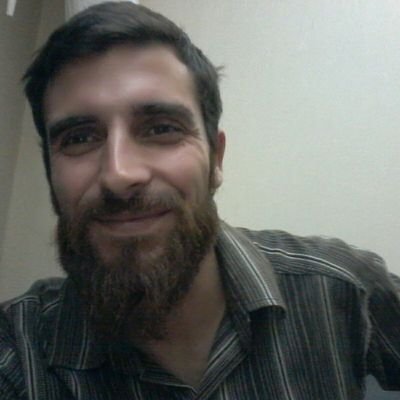 leabernabe's profile picture. Periodista. Admirador de Tesla.