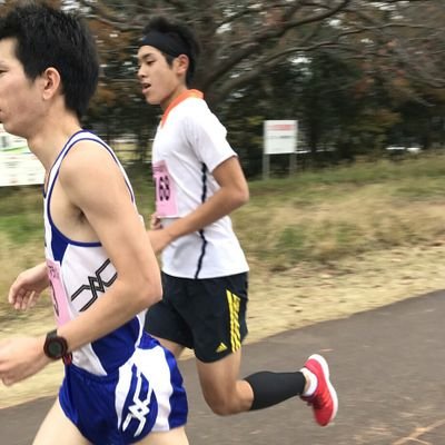 、走り込み、筋トレ頑張ってます❗
元陸上部。南学卒業３期生。よろしく。目指は！川内優輝選挙！笑笑