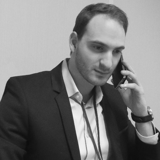 Aymeric_CM's profile picture. #CommunityManager #CM #SocialMedia  ⚠en recherche active⚠ - adepte de la #ComDigitale #MarketingDigital #TransfoNum #BigData  #NouvellesTechnologies #IoT