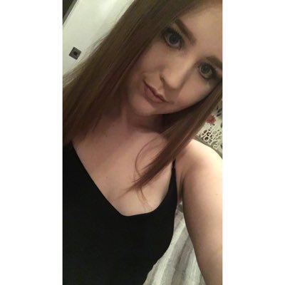 19 • Single • A blonde girl gone brunette • Instagram: chxntell_