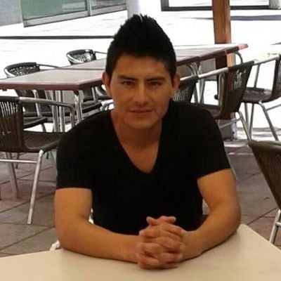 No soy nadie especial, solo soy un hombre corriente con pensamientos corrientes, de pocas palabras pero de un gran pensamiento...