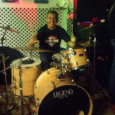 emourabatera's profile picture. Piso no pedal do sonho e a vida ganha mais alegria.