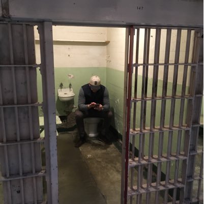 nickyoungjr_'s profile picture. beauty is in the eye of the beer holder