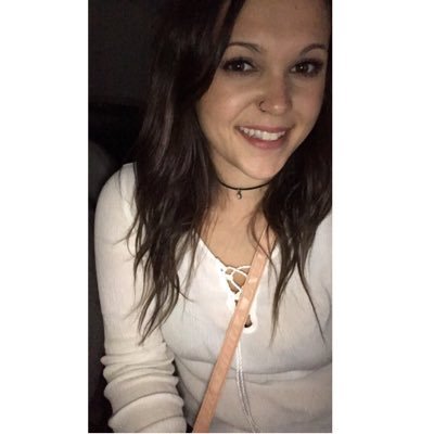 Shanzoe_'s profile picture. Whiskey drinker & An over thinker