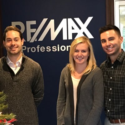 We are a professional RE/MAX real estate agency using innovative techniques to meet all of your real estate needs.