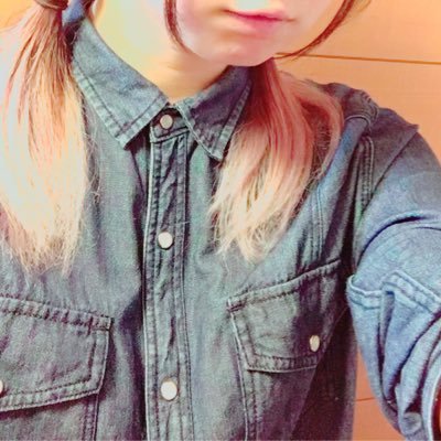 izuruuto's profile picture. くそほど放置してましたが、復帰しました。 物語シリーズ.戯言シリーズ.刀語.蟲師.夏目友人帳.ペルソナ４.ノラガミ.薄桜鬼.刀剣乱舞✎*。乙ゲー好きです。ボカロ、歌い手さんは昔のものならそれなりに。アニメ、動画のオススメお待ちしてます。かわいいおにゃのこといけめんといけめんが好きです。太郎太刀推してます。