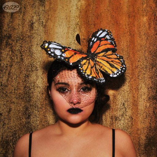Irish couture Fashion & Millinery Designer who loves all things art, fashion and Avant-Garde.