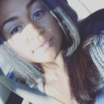 __jsimone's profile picture. people throw rose pedals at my feet when I walk by.