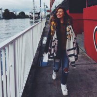 Hüsna Çuhadaroğlu (@opheliahus) Twitter profile photo