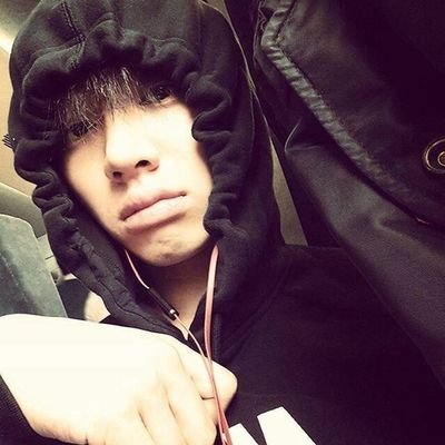 LeeGik_bax's profile picture. Wonho is mine.