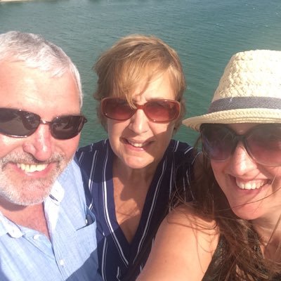 Lover of arty, crafty, foodie, travel and muscial delights!