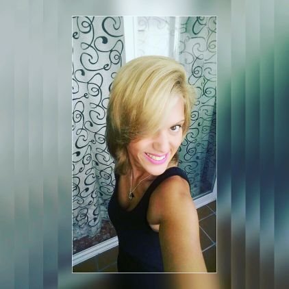 Angela96384168's profile picture. 