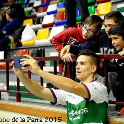 Jugador profesional de Futbol Sala..Mi trabajo es mi pasión ✌⚽⚽ 
Instagram carlosanos