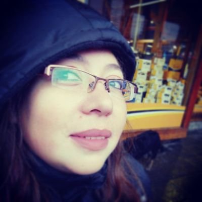 Educadora de Párvulos de profesión. Contralor .Enamorada de @olitsuba Socia del más grande Colo Colo