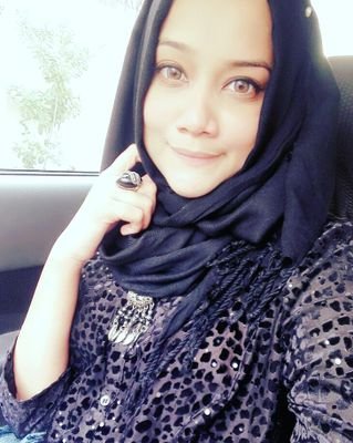 IqraBatoolRizv4's profile picture. Journey towards doctor! :)