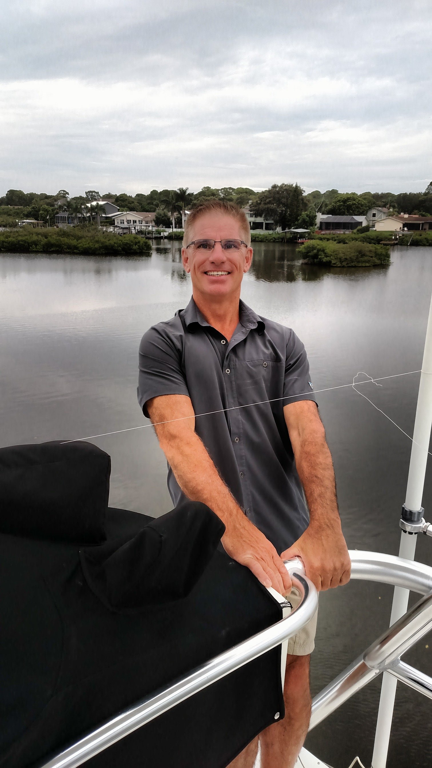 DonMitc44567330's profile picture. 