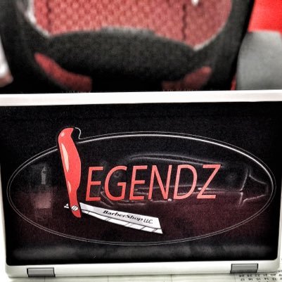 #Legendzonduty serving the Community.Barber's who care about hair!