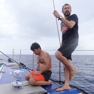 Profesor de buceo Padi, enamorado del mar, ya con mas de 500 personas tituladas como buceadores, y los que se animen....