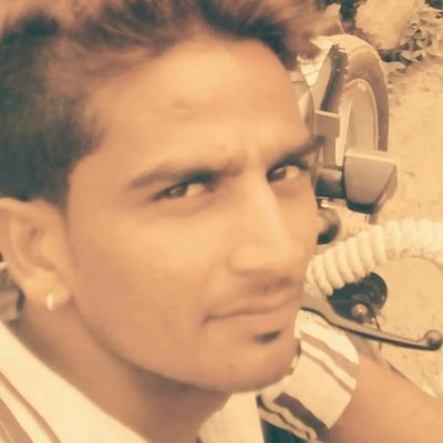 Raju11817055's profile picture. Help me please