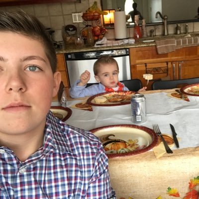 bobbyesau_3's profile picture. 