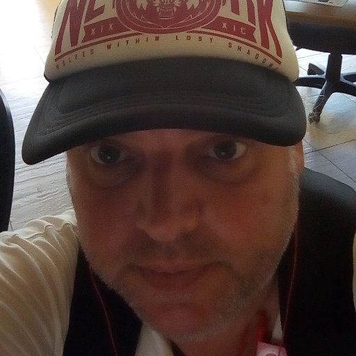 europeandarren's profile picture. love you darren