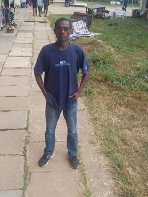 fonyevi's profile picture. Simple,  natural with nature, inquisitive to know more and interested in learning new things. Strong enemy to pretence.