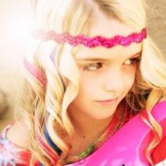 LilOctoberRain's profile picture. I'm October. Don't ask why I was named that I don't know. My Mommy is @FauxCammie and I have a puppy named Ginny.