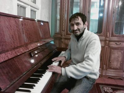 vahiddadas3's profile picture. axcp