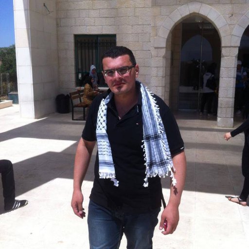 ahmadsamoudi12's profile picture. 