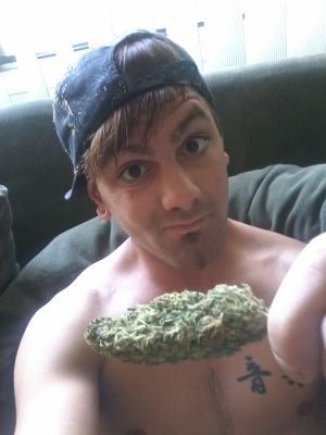 hede_ken's profile picture. Music