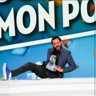 Fanzouze de tous les instants! Inconditionnel de TPMP (euh pour toi Capu inconditionnel = grand grand fan c'est plus simple 😜) Vive les darka!