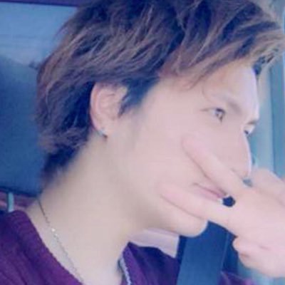 st0929ts's profile picture. 皆で共同で使うことにしました。 なので呟きの前か後に各々名前つけます。