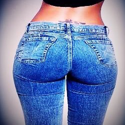 StevieDaydreams's profile picture. Sass, class, smart-ass 💁🏻💕 Bartender Dream Girl 💋🍻 at Daydreams Philly 🌃🌉 Come see beautiful girls wearing nothing butt a smile 😘🍑 IG: steviedaydreams