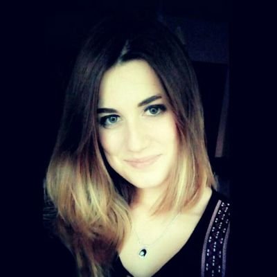 ElenaRomerom's profile picture. UAM📚 ||NNGG
sigueme en @elenaromero97