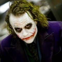 Не гений, не плэйбой, не филантроп...Пишу тексты, тащусь от МУЗЫКИ, люблю вкусняшки и сериалы. Всё, я кончил! Слава Сатане