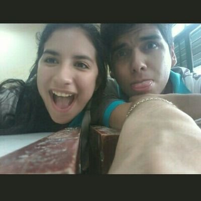 Escribiendo...
