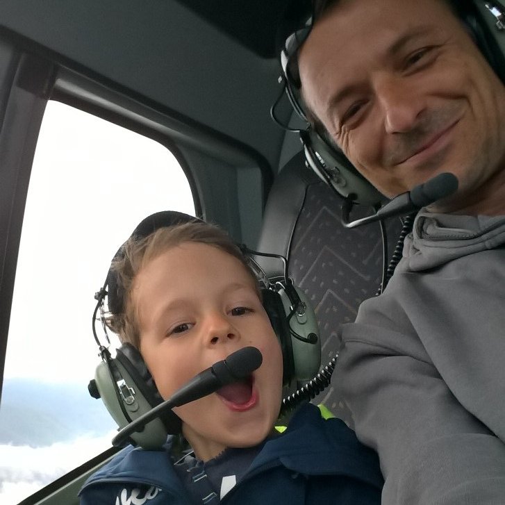 BeniHochuli's profile picture. Bestattungsinstitut Inhaber
❤-vor allem Papi von 🐌(Fionn Gael)❤  #Kinderrechtler #Maskulist #StrongmanRun  #Football & leben in Castle @home