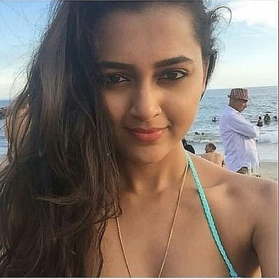 Times when birthday girl Tejasswi Prakash wowed fans with stylish hairdos |  The Times of India