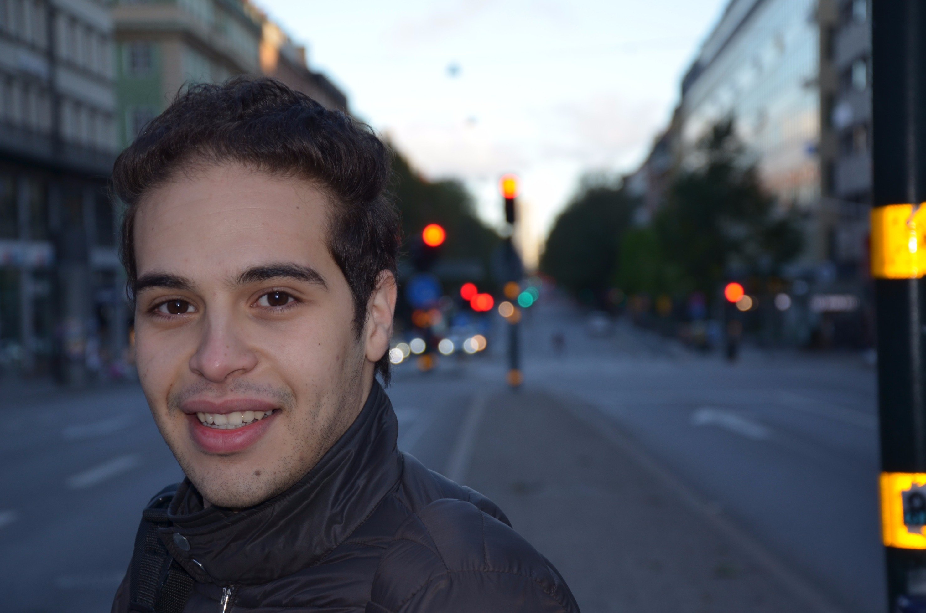 Jeune Informaticien diplômé de l'université Djillali LIABES (Sidi Bel Abbès-Algérie).étudiant à l'école SupInfo de Paris en Master Expert en Informatique.