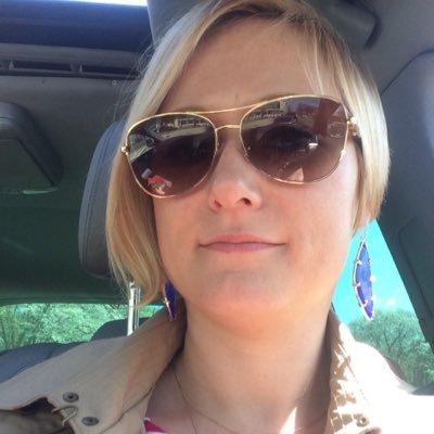Restaurant owner, Texan, German by marriage, Food & Drink lover, Delta Zeta, amateur gardener. Lurker until I get ticked off. 🤷♀️