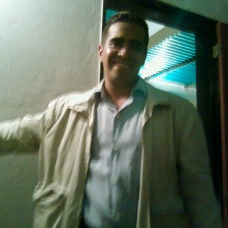 Soy Médico Cirujano,egresado de la UNERG,de la Atenas de Oriente(Aragua de Barcelona)amigo,humilde,servicial y muy buena gente!