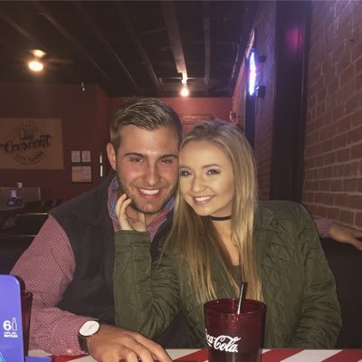 leahkendraa's profile picture. I'm just a happy soul ☻