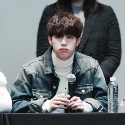 follow @tuanults instead of this account !! thank you so much if you do