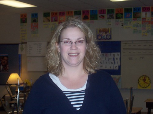 marriedmomof2/daughter/aunt/friend/scrapbooker/teacher~librarian/christian
